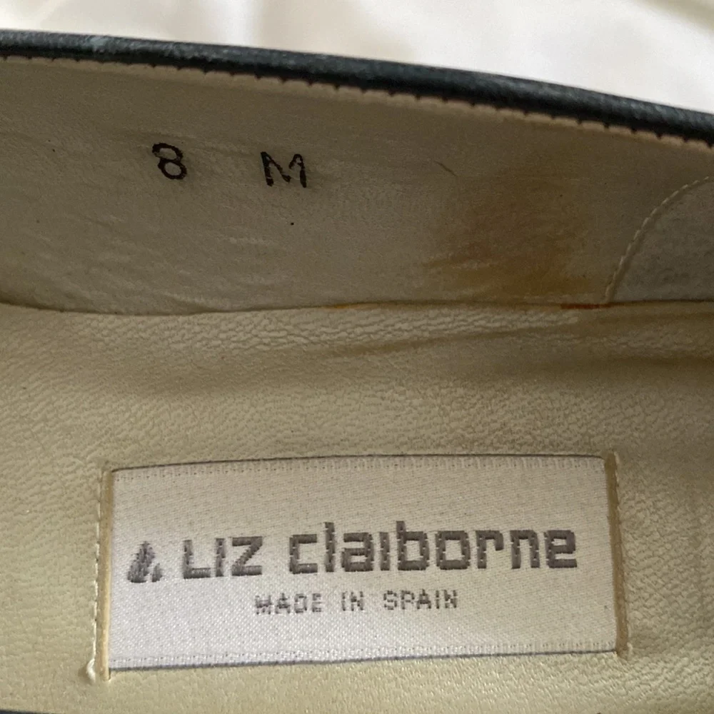 Vintage Liz Claibborne navy blue 2" tulip heels pumps - Picture 7 of 9